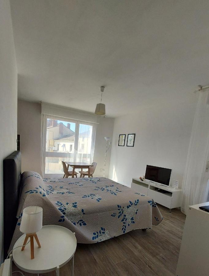 Appartamento Studio Saint Roch Mont-de-Marsan Esterno foto